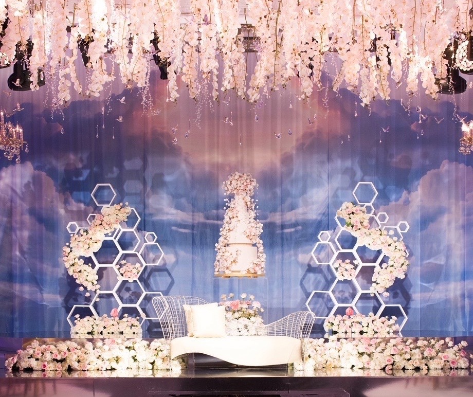 Trending Floral Arrangements For Weddings: A Guide To Choosing The Right Style